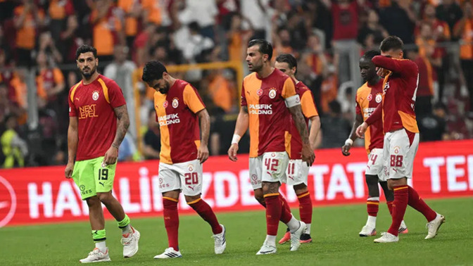 Galatasaray ilk maçta kayıp! Ne düşünüyorsunuz?