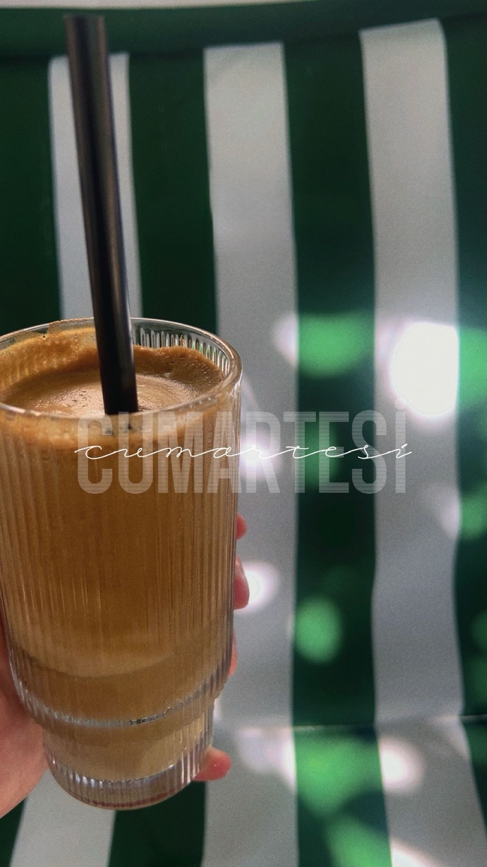 Kahve saatim geldi, afiyet olsun bana 😋 ☕️