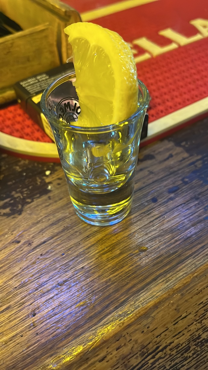 Kime kakaolu süt ısmarlayayım?