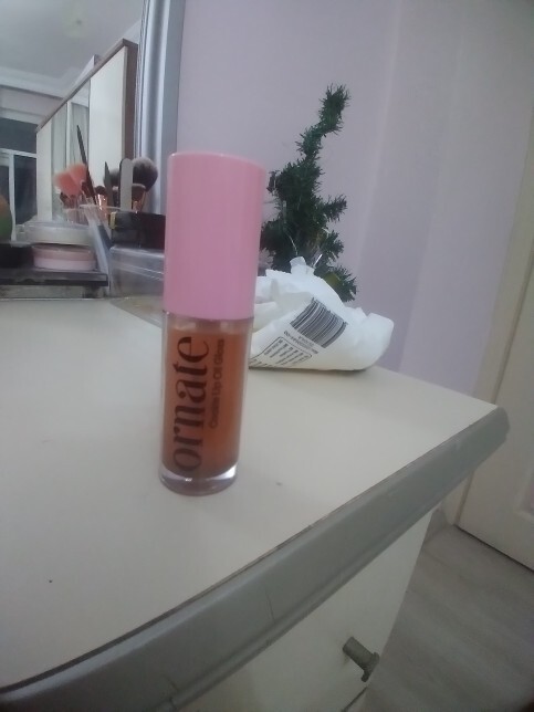 Bu Gloss kalıcı mı sizce?