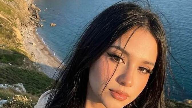 Makyaj yaparken seni en çok rahatlatan şey ne?