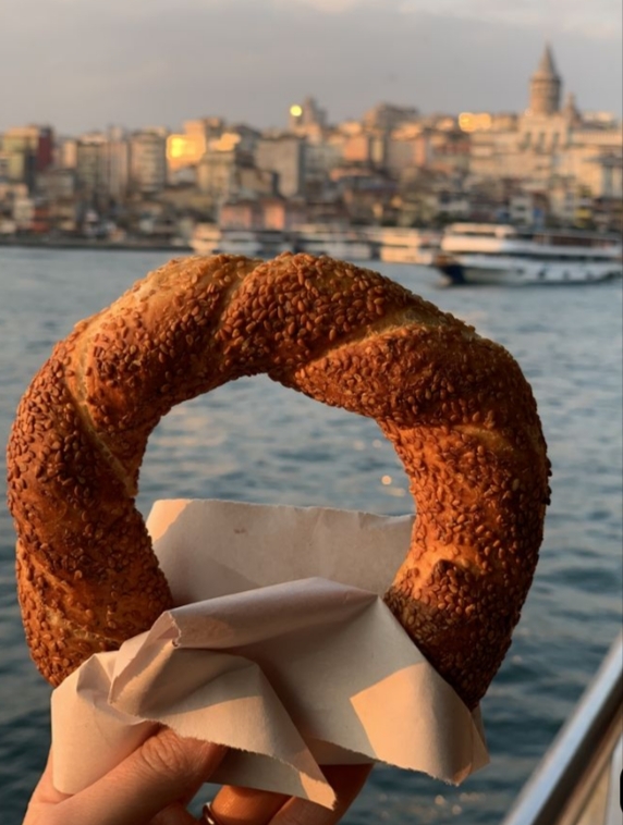 Simit ayran mı yoksa çay mı?