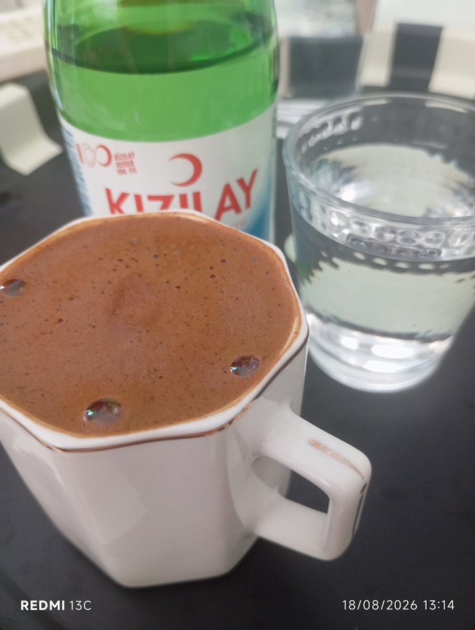 Türk kahvesi sever misiniz, nasıl içmeyi tercih ediyorsunuz?