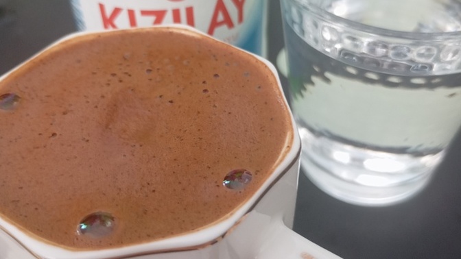 Türk kahvesi sever misiniz, nasıl içmeyi tercih ediyorsunuz?
