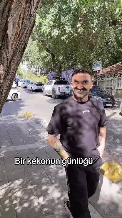 Salaş giyinmeyi sever misiniz 👕✨ Günlük tarzınızda salaş ve rahat kıyafetleri tercih eder misiniz?
