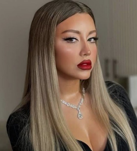 Sizce Ayda Belenoğlu mu, Mika Raun mu daha güzel?