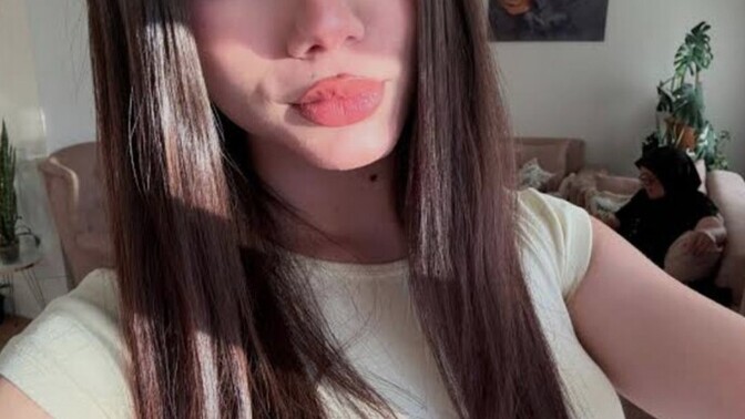 Sizce Ayda Belenoğlu mu, Mika Raun mu daha güzel?