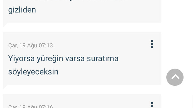 Ben cevap vermedikçe neden ısrarla yazıyor, bu ısrarın sebebi ne olabilir?