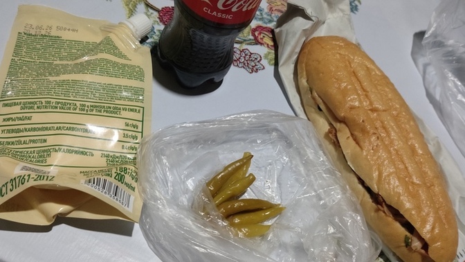 Yeni tanıştığım çoçuk bana akşam yemeği için bunları sipariş vermiş fakir olduğunu anladım ayrılsam ayıp olur mu?