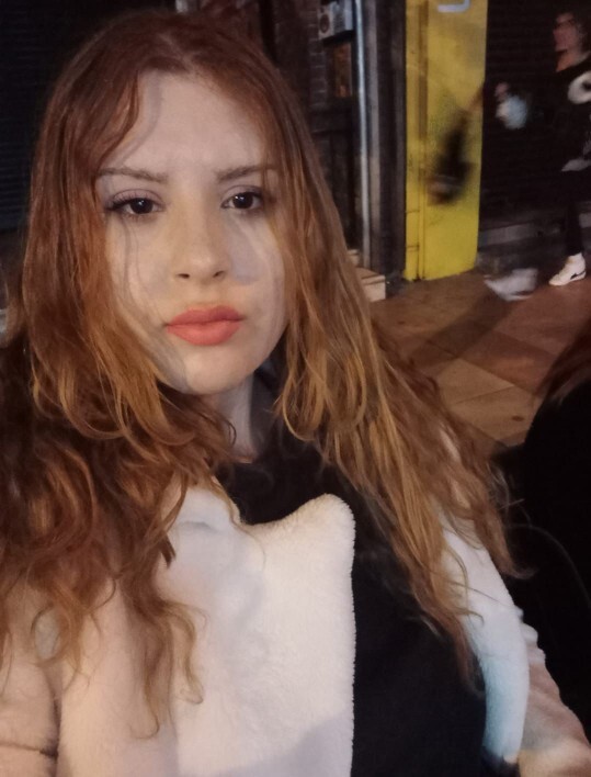 Sizce kendi gözlerim mi daha güzel lens olan mı?