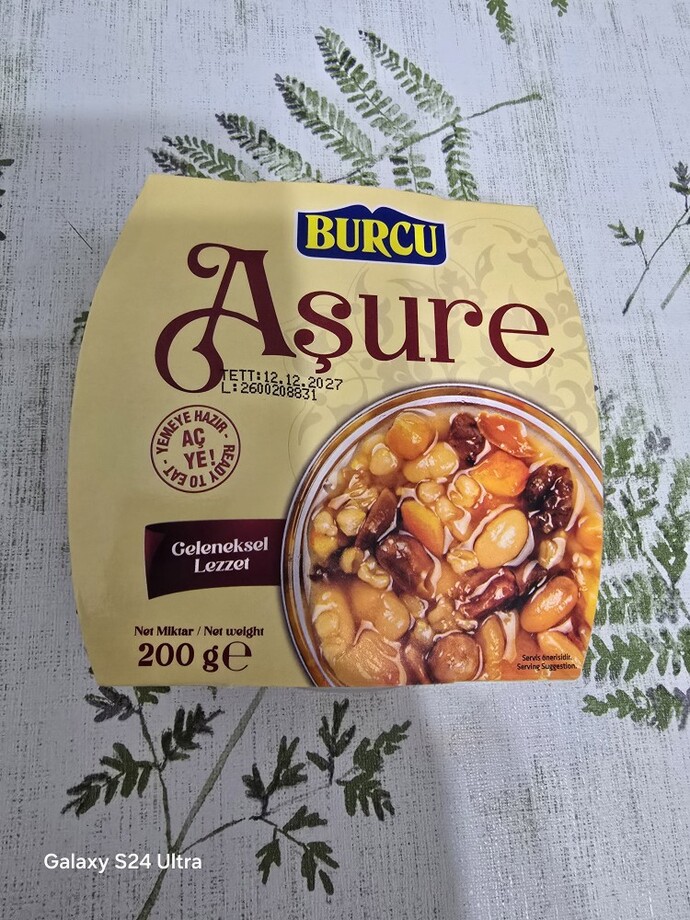 Hazır aşure sever misiniz?
