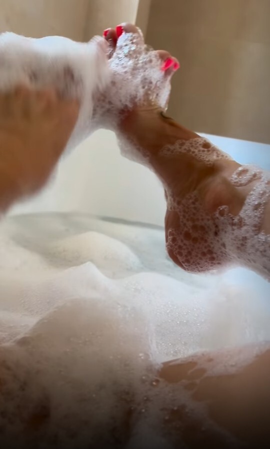 Bol köpüklü küvette banyo yaptınız mı hiç?