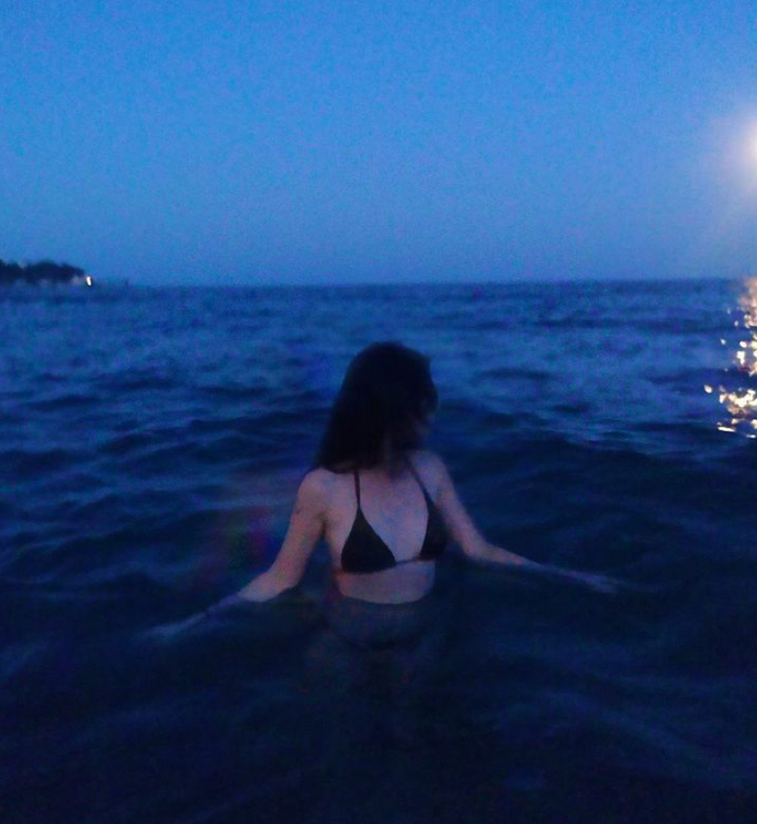 Kimler gece denizinde?