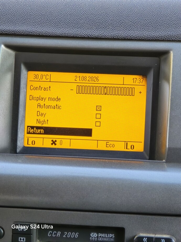 Arabanız da yol bilgisayarı bilgi ekranı var mı?