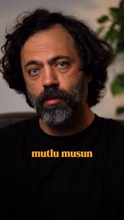 Gerçekten mutlu musun yoksa sadece öyle mi davranıyorsun?