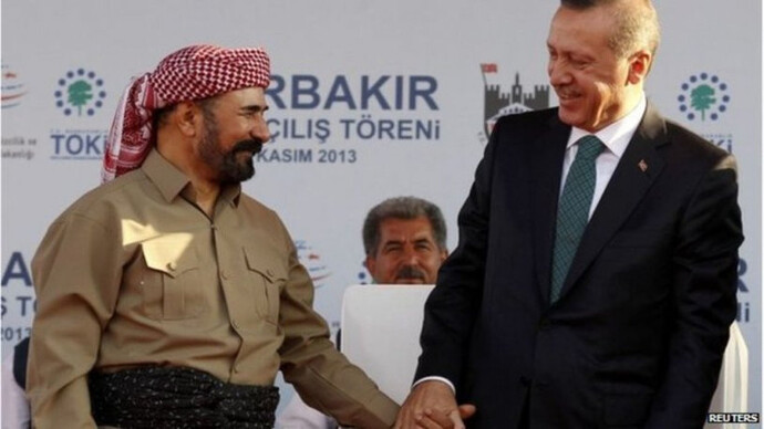 AK Parti gidiyor ise, neden herkes AK Parti'ye katılıyor?