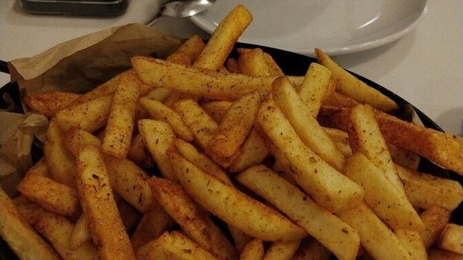 Gizli kalmasın dedim patates bence dünyanın en güzel șeyi , katılıyor musunuz?