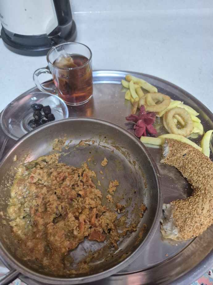 Diyetimin birinci gününde kahvaltim fazla mi?
