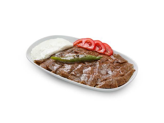İskender mi yoksa pilav üstü tavuk döner mi?