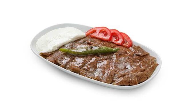 İskender mi yoksa pilav üstü tavuk döner mi?