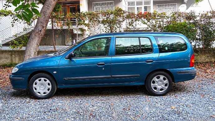Station Wagon arabalar Türkiye de neden pek sevilmiyor tercih edilmiyor sizce?