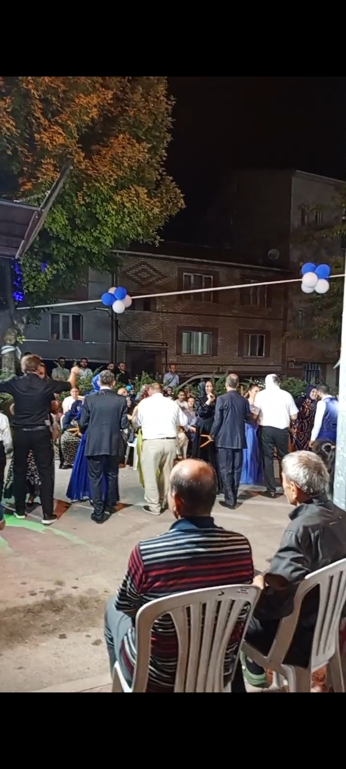 Mahalle düğünlerini sever misiniz?