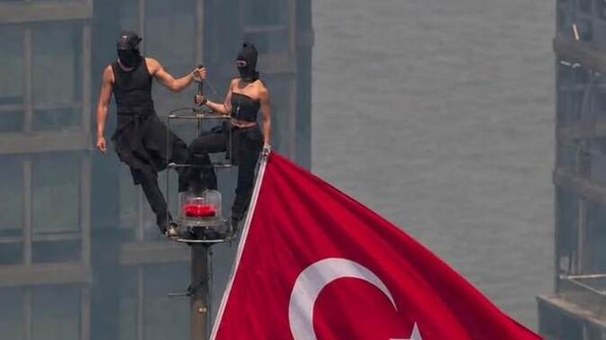Laik erkekler sizce de çok çekici değiller mi?