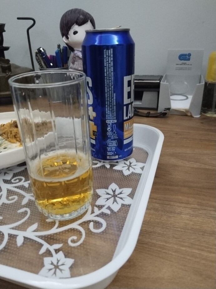İçiyor muyuz gençler?