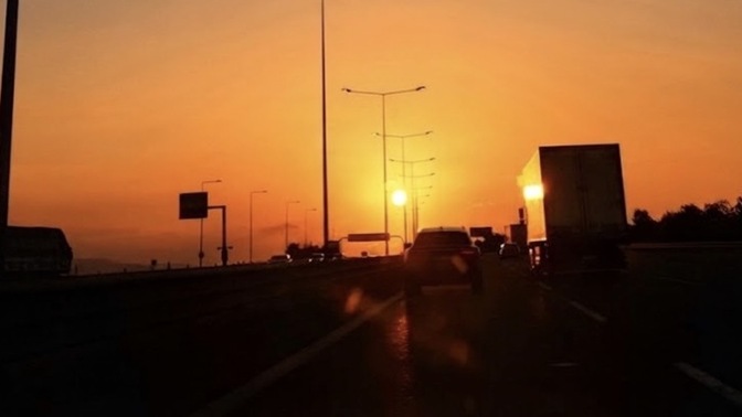 Uzun yolculukta sizinle rahat edilir mi, uyuyan mı yoksa konuşan tip misiniz?
