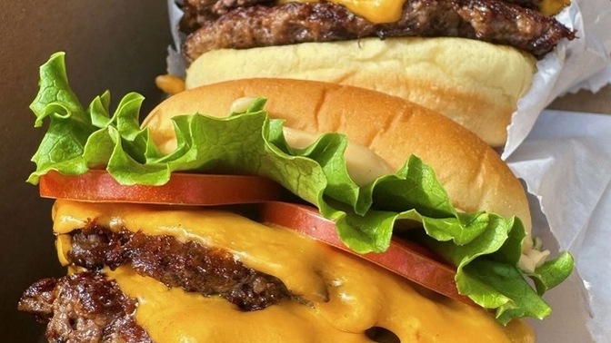 Bi oturuşta kaç burger yersin?