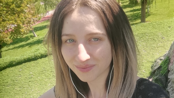 Instagram story atılır mı, bu fotoya hangi şarkı daha güzel gider?