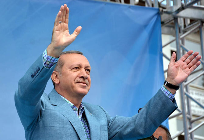 Cumhurbaşkanım senin gibiler 100 yılda bir mi gelir?