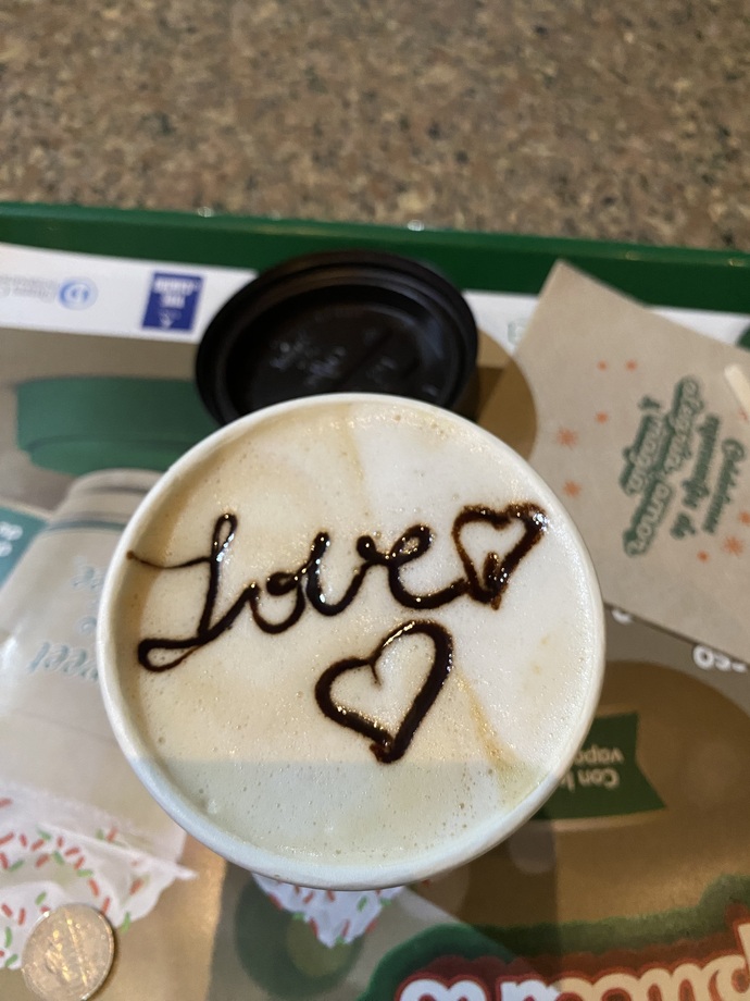 Sizce cafede çalışan kız bana yürüyor mu🙄?