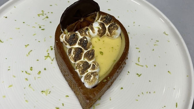 Size limonlu tart yaptım, yer misiniz?