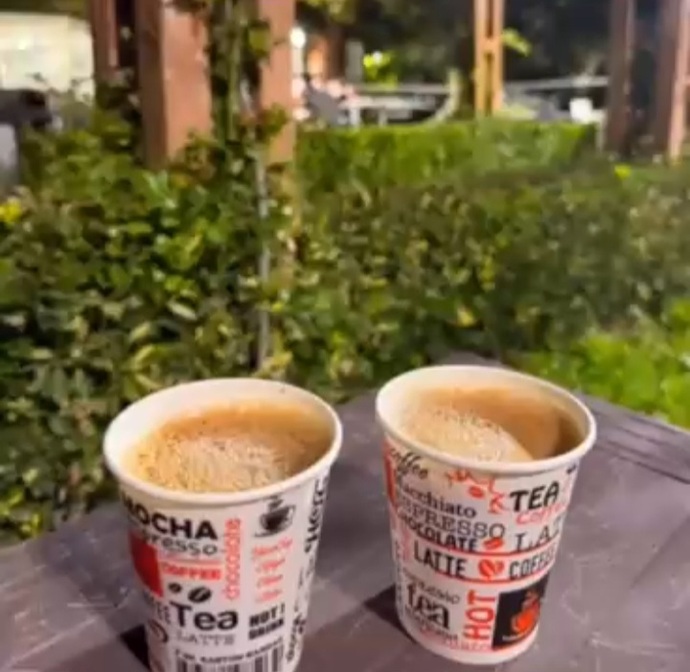 Günaydın erken uyananlar burada mı içtiniz mi kahvenizi çayınızı?