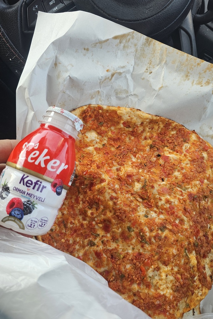 Değişik yerlerde yemek yemeği, sever misiniz?