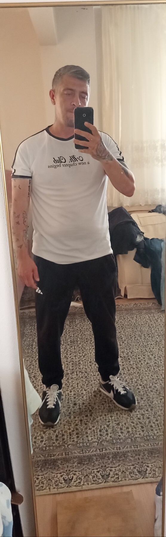 Eşofman tişört kombin nasıl?