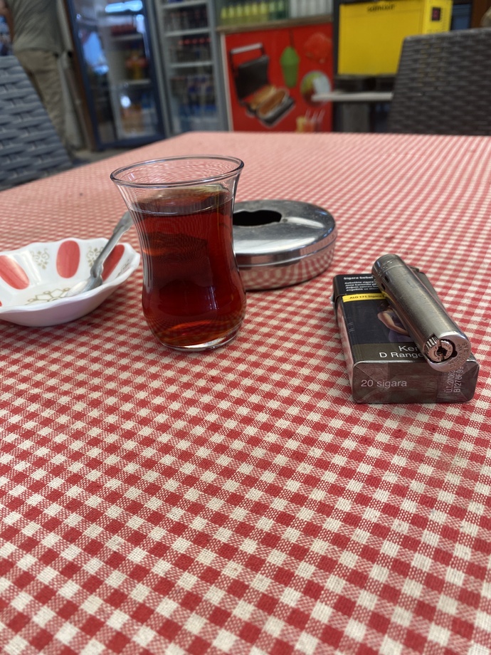 Arkadaşlarınızla dışarıda en çok ne yer, ne içersiniz?
