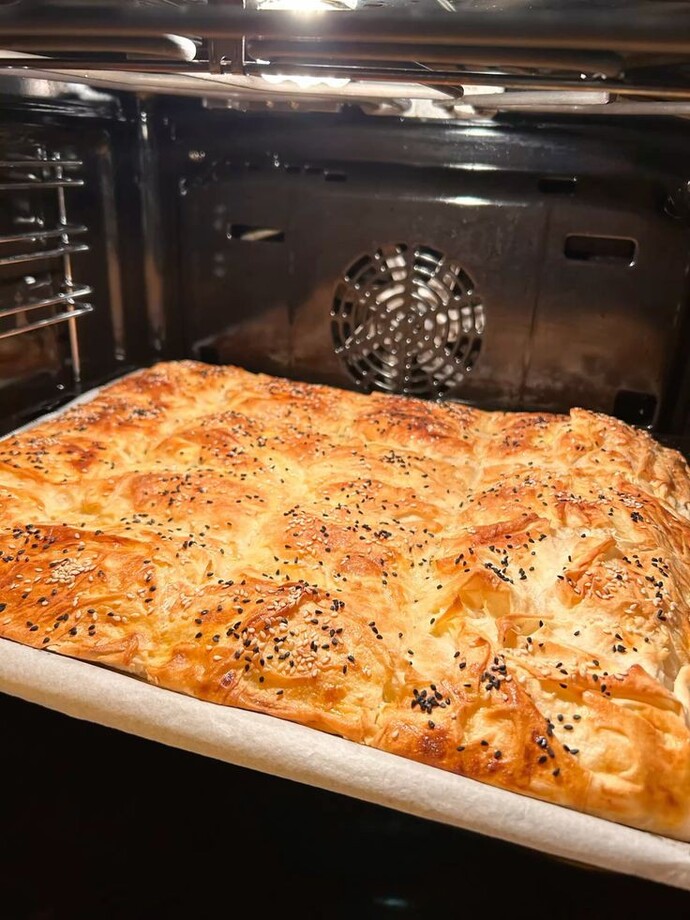 Börek neli olmalı kıymalı mı peynirli mi?
