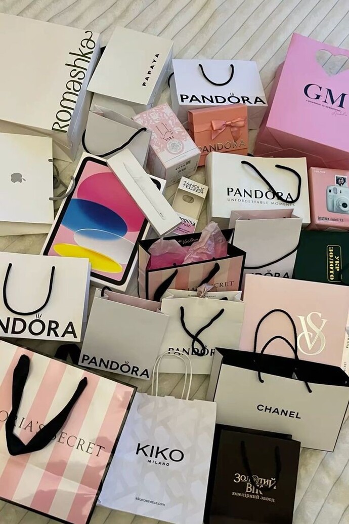 Tarzınıza uymayan bir şeyi sırf moda diye alır mıydınız?