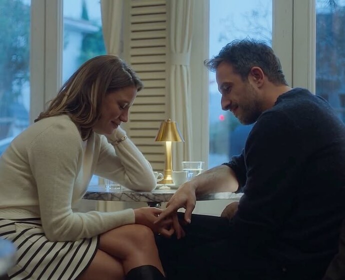 Sizce tanışma aşamasında insan kendisi hakkında her şeyi anlatmalı mı?