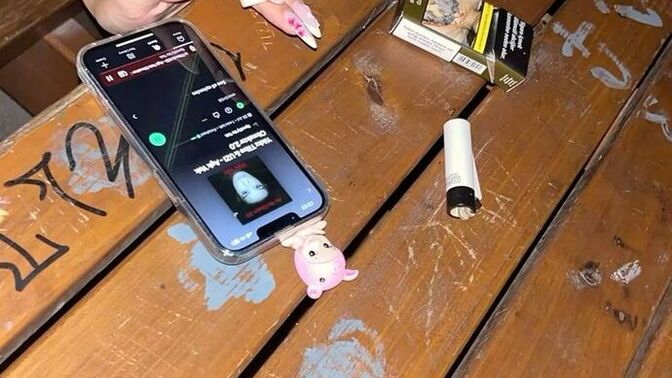 Türkiye'de sigara içen kızlara neden bu kadar önyargılı bakılıyor?