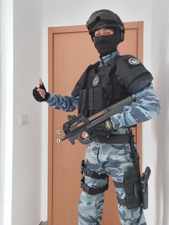 Sizce hangi MTF asker cosplayı hangisi ?