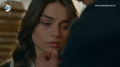 Sevdiğini belli eder misin?