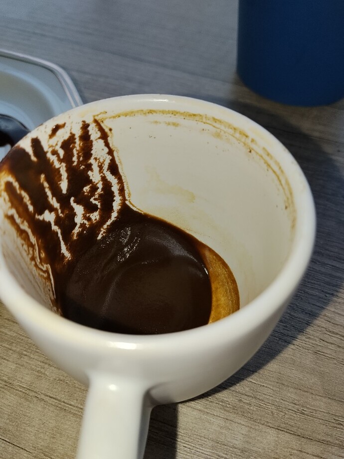 Fotoğraftan kahve falı bakabilen var mı, ücretsiz bakan olur mu?
