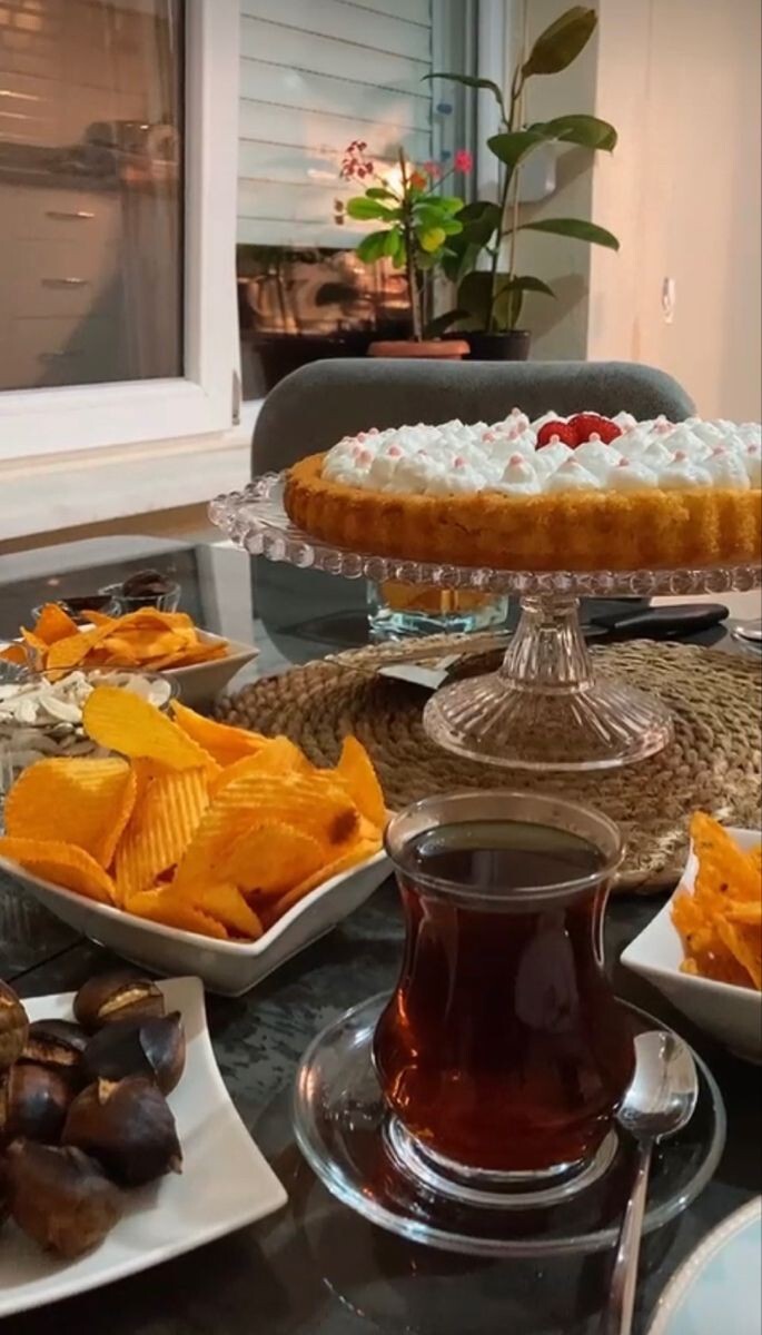 Siz de cay keyfi yapmayi sever misiniz, gunde kac bardak cay iciyorsunuz?