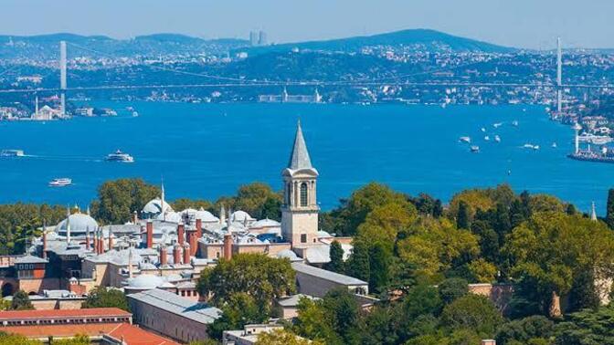 İstanbul'a gitsen nereleri gezmek görmek lazım?