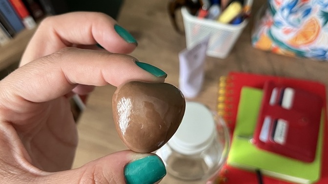 Kim kalpli çikolata ister?