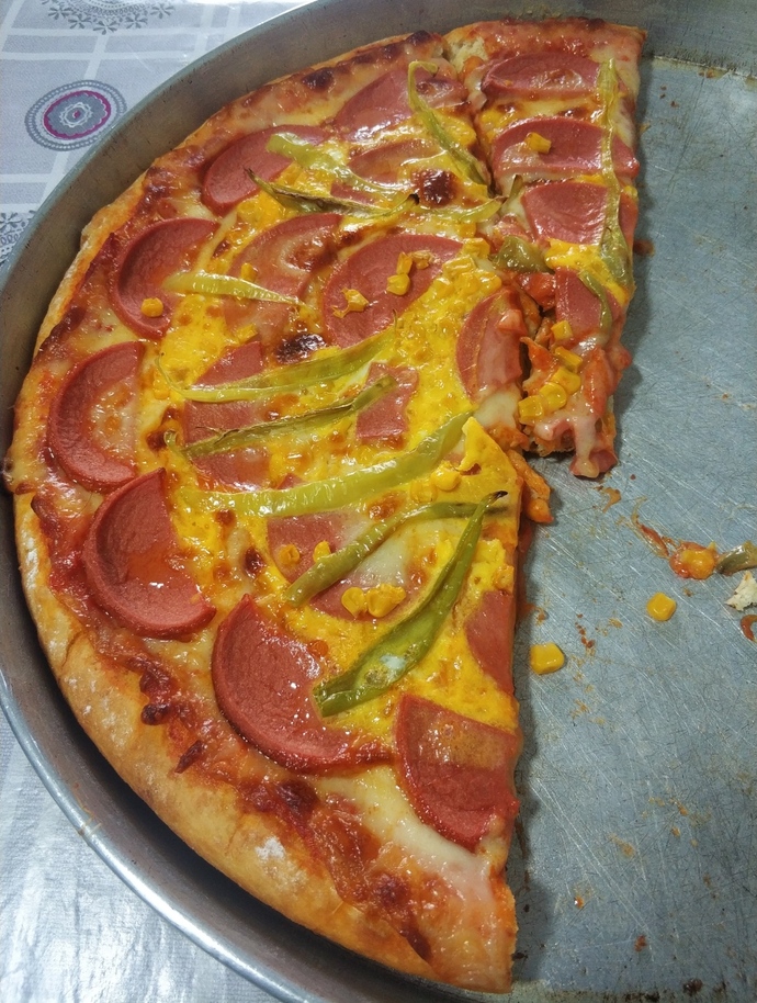 Dolapta ne varsa pizzası