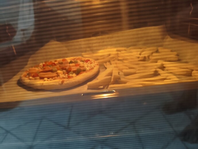 Sizinle gece pizzası yer mıydım söyleyeyim mii?